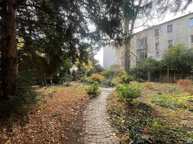 Kiadó lakás Budapest II. kerület, Országút 240 nm