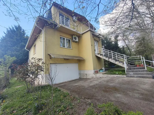Eladó ház Budapest XVII. kerület, Rákoskert 182 nm