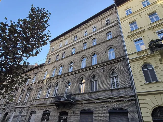 Eladó lakás Budapest VI. kerület 94 nm