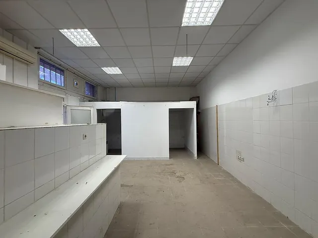 Eladó kereskedelmi és ipari ingatlan Budapest IX. kerület, Gát utca 65 nm