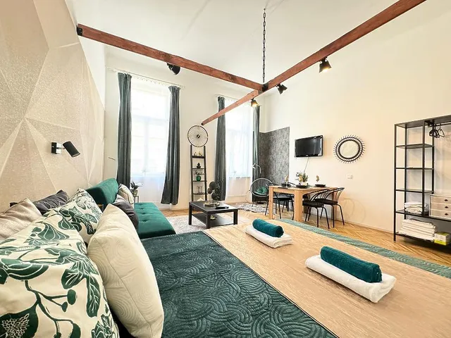 Kiadó lakás Budapest VII. kerület, Jósika utca 35 nm