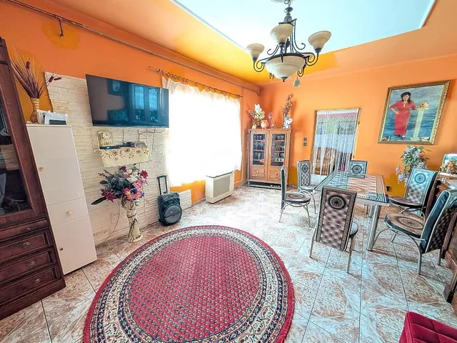 Eladó kereskedelmi és ipari ingatlan Budapest IV. kerület, Újpest 107 nm