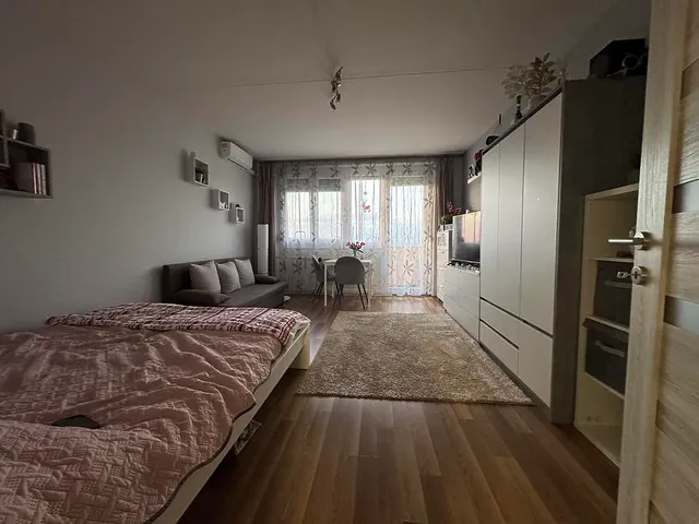 Eladó lakás Budapest XXI. kerület, Kossuth Lajos utca 35 nm