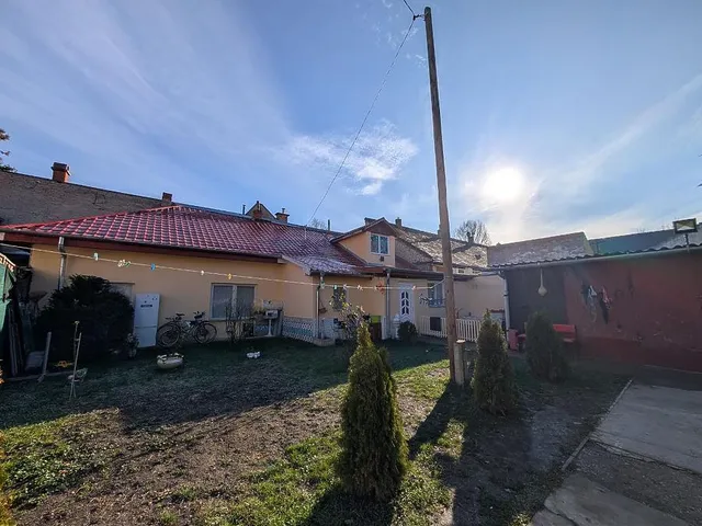 Eladó ház Budapest IV. kerület, Újpest 100 nm