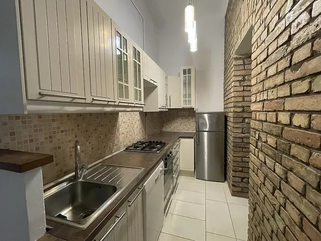 Kiadó lakás Budapest VI. kerület 87 nm