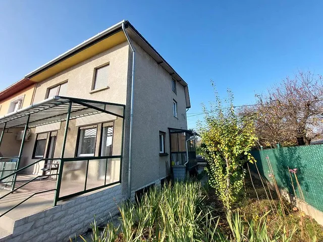 Eladó ház Budapest XV. kerület, Rákospalota 160 nm