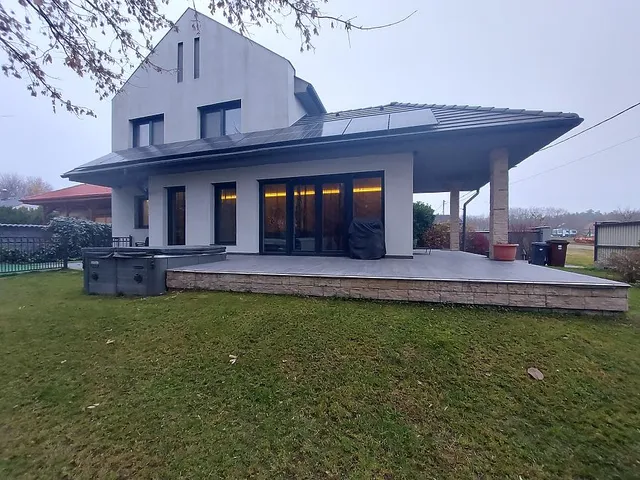 Eladó ház Göd, Nevelek 140 nm