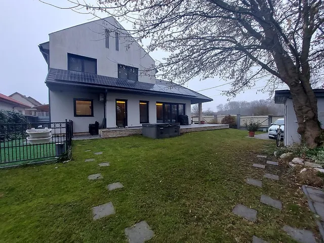 Eladó ház Göd, Nevelek 140 nm