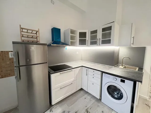 Eladó lakás Budapest VII. kerület, Csengery utca 28 nm