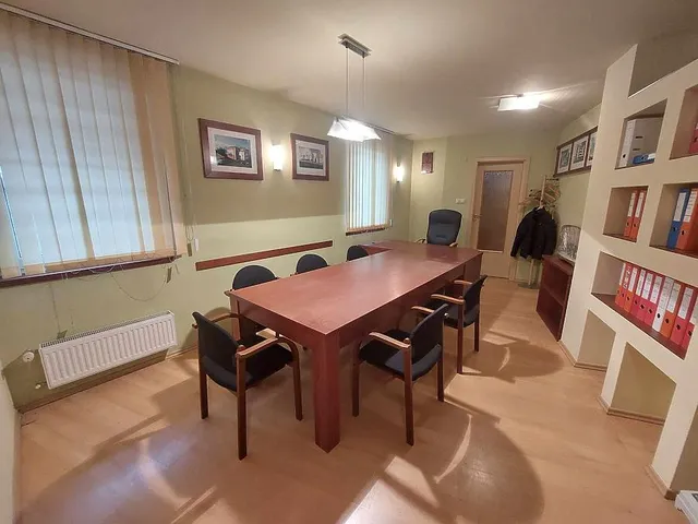 Eladó kereskedelmi és ipari ingatlan Budapest XV. kerület, Rákospalota, Illyés Gyula utca 81 nm