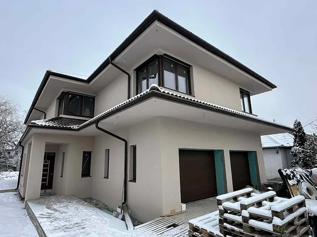 Eladó ház Budapest XVI. kerület, Rákosszentmihály 300 nm