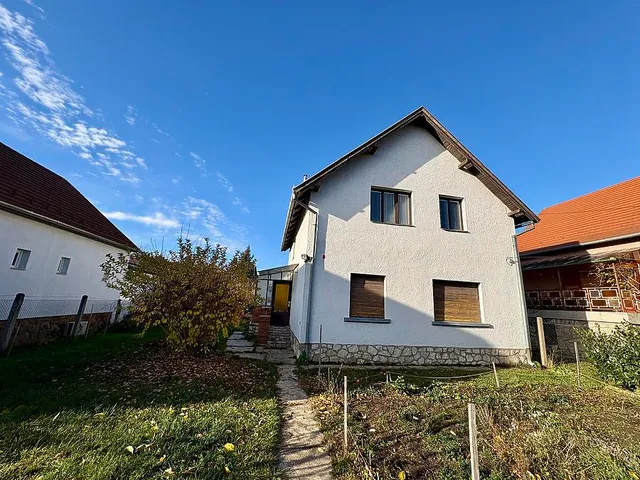 Eladó ház Budakalász 130 nm