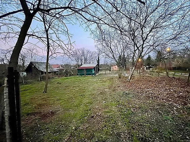 Eladó telek Vác 1176 nm