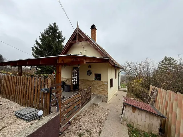 Eladó ház Vác 74 nm