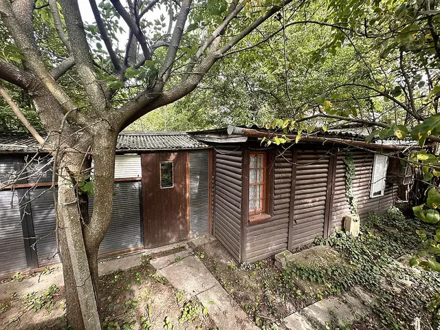 Eladó telek Mogyoród 1462 nm