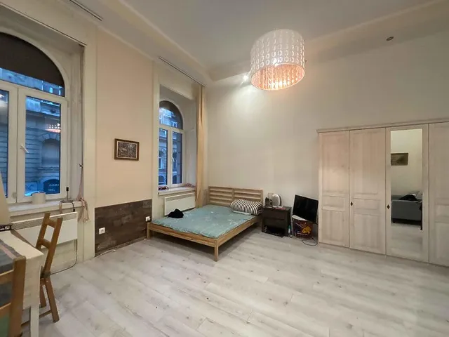 Eladó lakás Budapest VI. kerület 61 nm