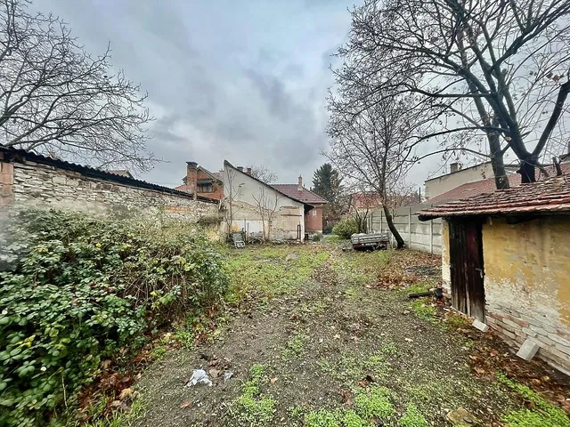 Eladó telek Budapest XV. kerület, Pestújhely 264 nm