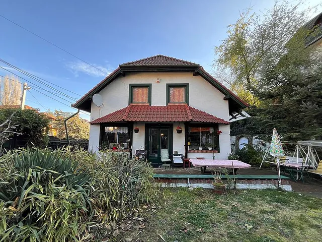 Eladó ház Budapest III. kerület, Csillaghegy 180 nm