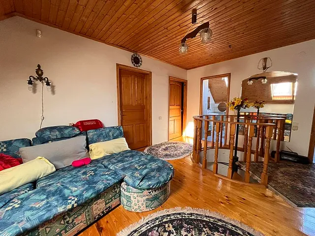 Eladó ház Budapest III. kerület, Csillaghegy 180 nm