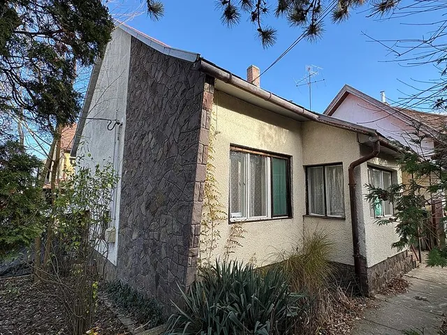 Eladó ház Pomáz 97 nm