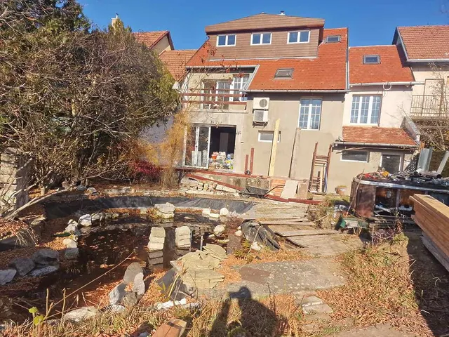 Eladó ház Dunakeszi 200 nm