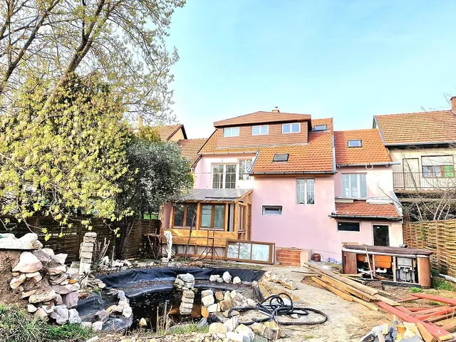 Eladó ház Dunakeszi 200 nm