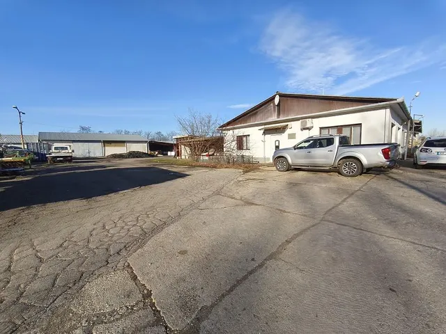 Eladó kereskedelmi és ipari ingatlan Budapest XVII. kerület, Rákoskert 2712 nm