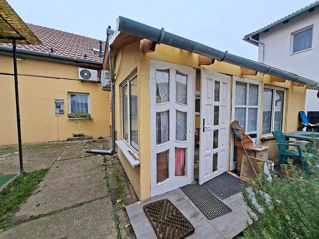 Eladó lakás Budapest XVIII. kerület, Újpéteritelep 63 nm