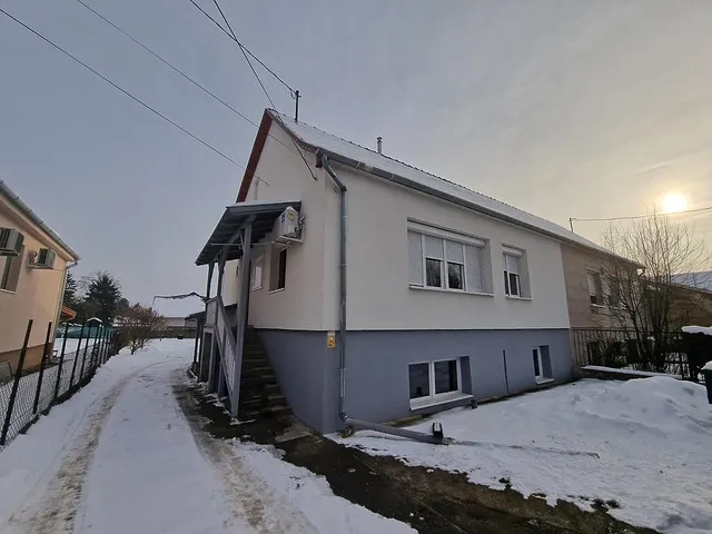 Eladó ház Dunakeszi 160 nm