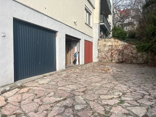 Kiadó garázs Budapest II. kerület, Rézmál 16 nm