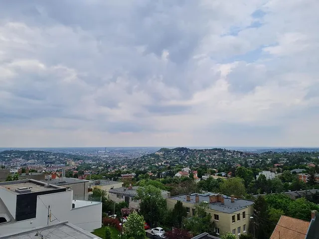 Eladó lakás Budapest XII. kerület, Orbánhegy 64 nm