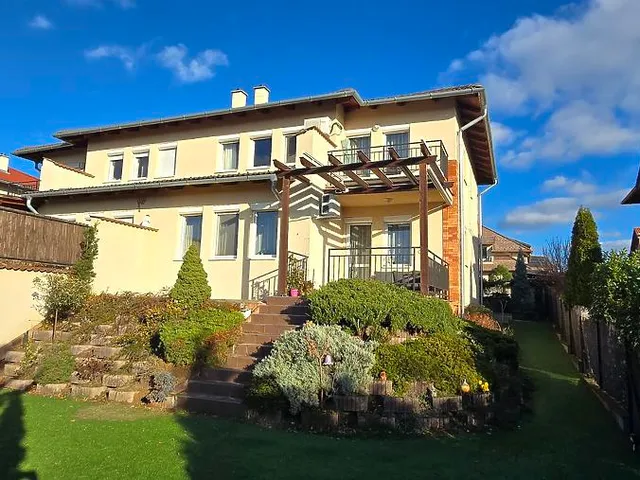 Eladó ház Dunakeszi 132 nm