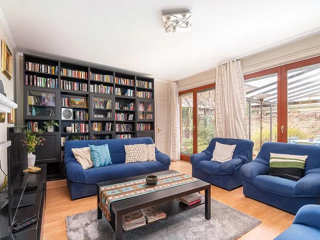 Eladó lakás Budapest III. kerület, Mocsárosdűlő 140 nm