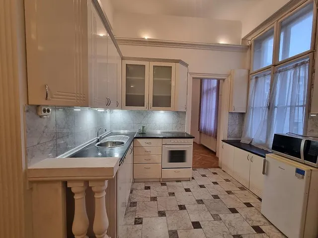 Kiadó lakás Budapest V. kerület, Belváros, Aranykéz utca 93 nm