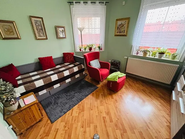 Eladó ház Fót 320 nm