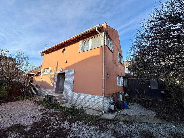 Eladó ház Pomáz 127 nm