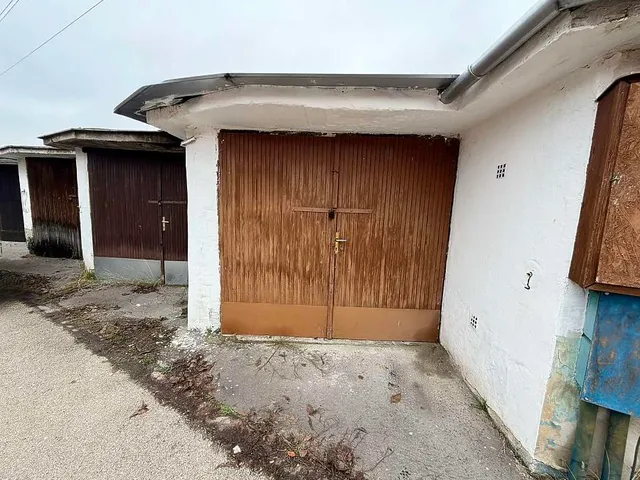 Eladó garázs Vác 16 nm