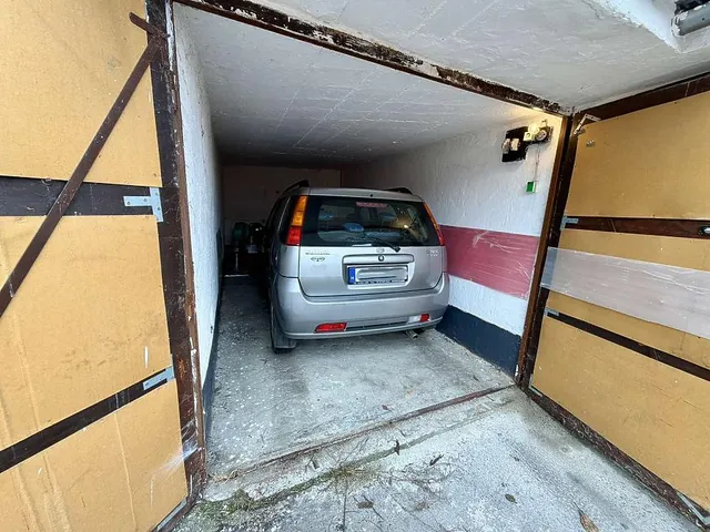 Eladó garázs Vác 16 nm