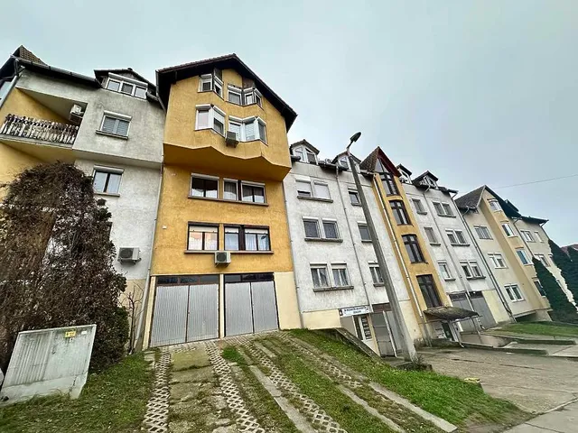 Eladó lakás Vác 78 nm