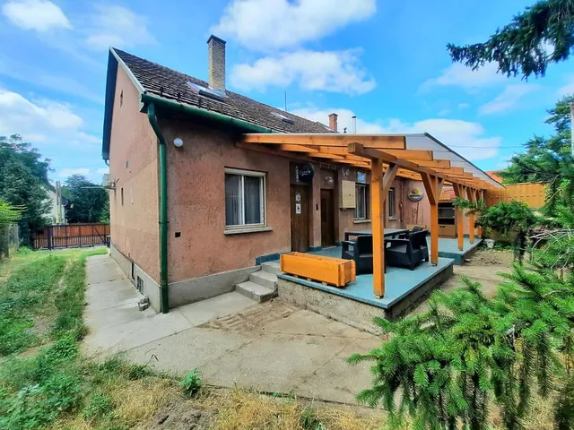 Eladó ház Budapest XV. kerület, Rákospalota 144 nm