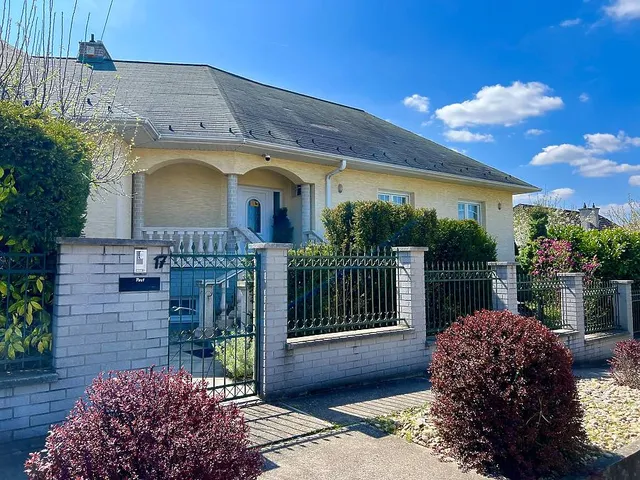 Eladó ház Budapest XVII. kerület, Rákoskert 240 nm