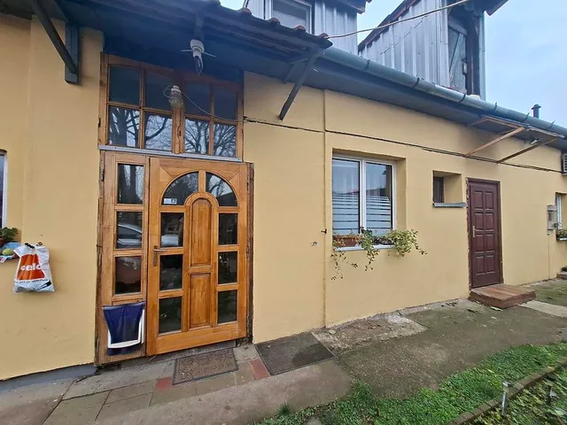 Eladó ház Budapest XVIII. kerület, Újpéteritelep 138 nm