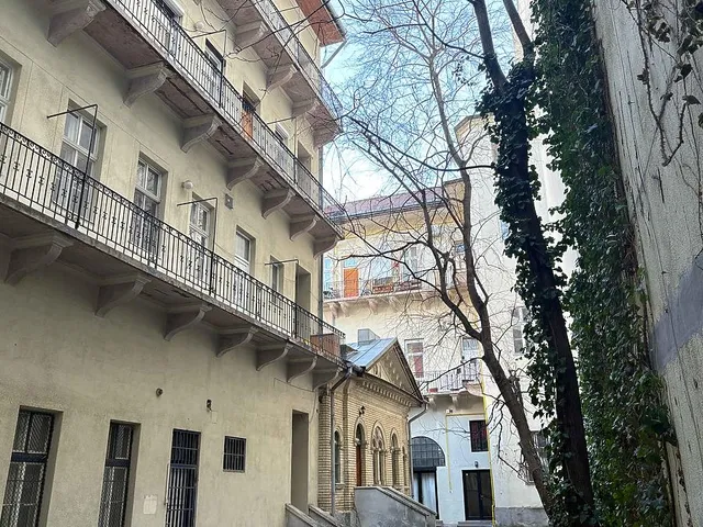 Eladó lakás Budapest VI. kerület, Csengery utca 50 nm