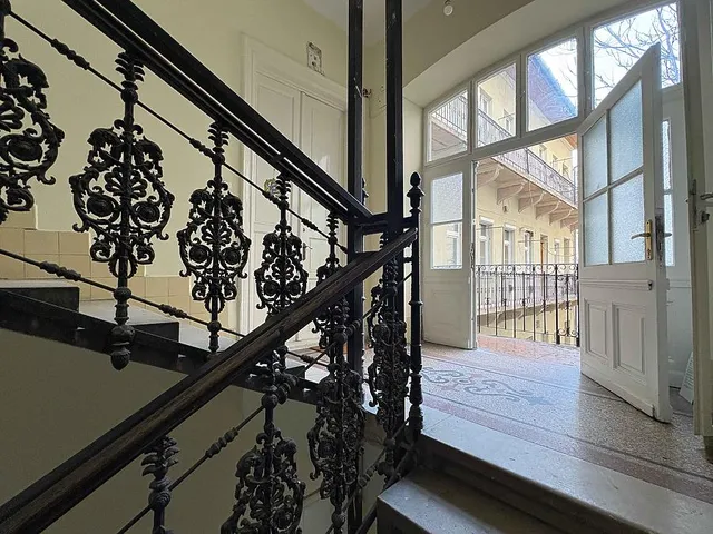 Eladó lakás Budapest VI. kerület, Csengery utca 50 nm