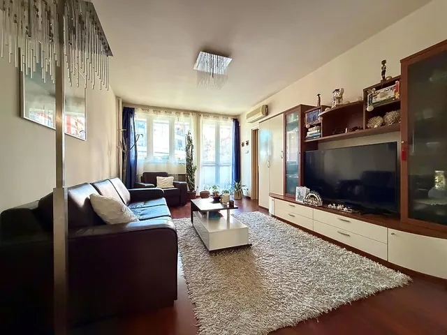 Eladó lakás Budapest II. kerület 71 nm