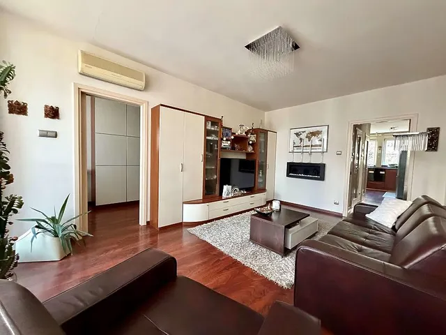 Eladó lakás Budapest II. kerület 71 nm