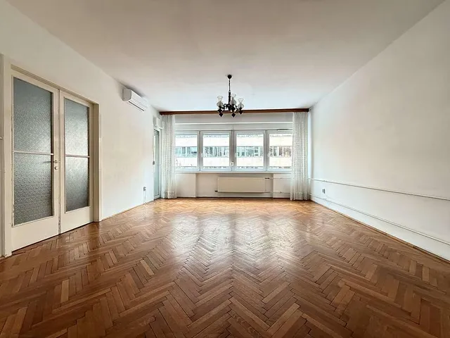 Eladó lakás Budapest II. kerület 101 nm