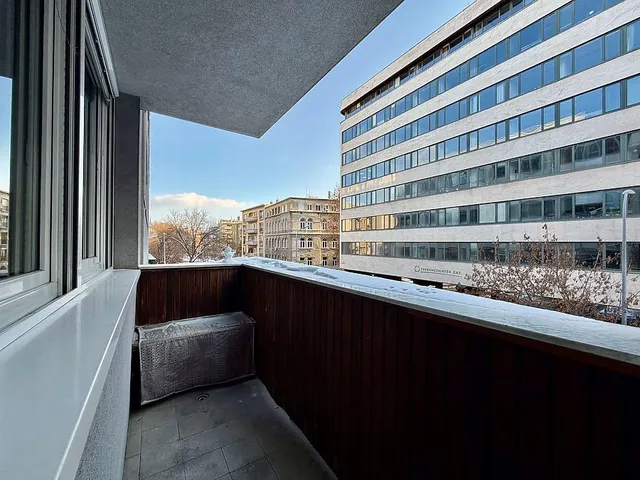 Eladó lakás Budapest II. kerület 101 nm