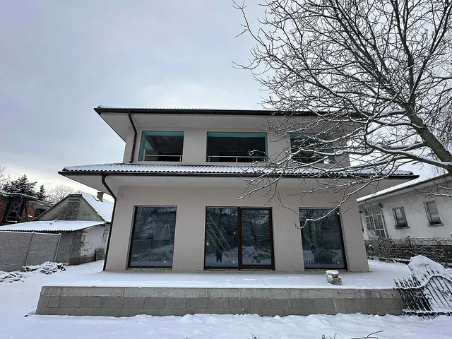 Eladó ház Budapest XVI. kerület, Rákosszentmihály 300 nm