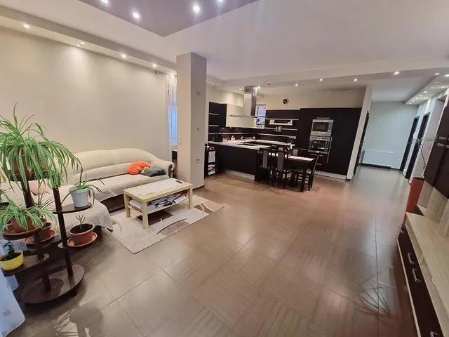 Eladó ház Dunakeszi 200 nm